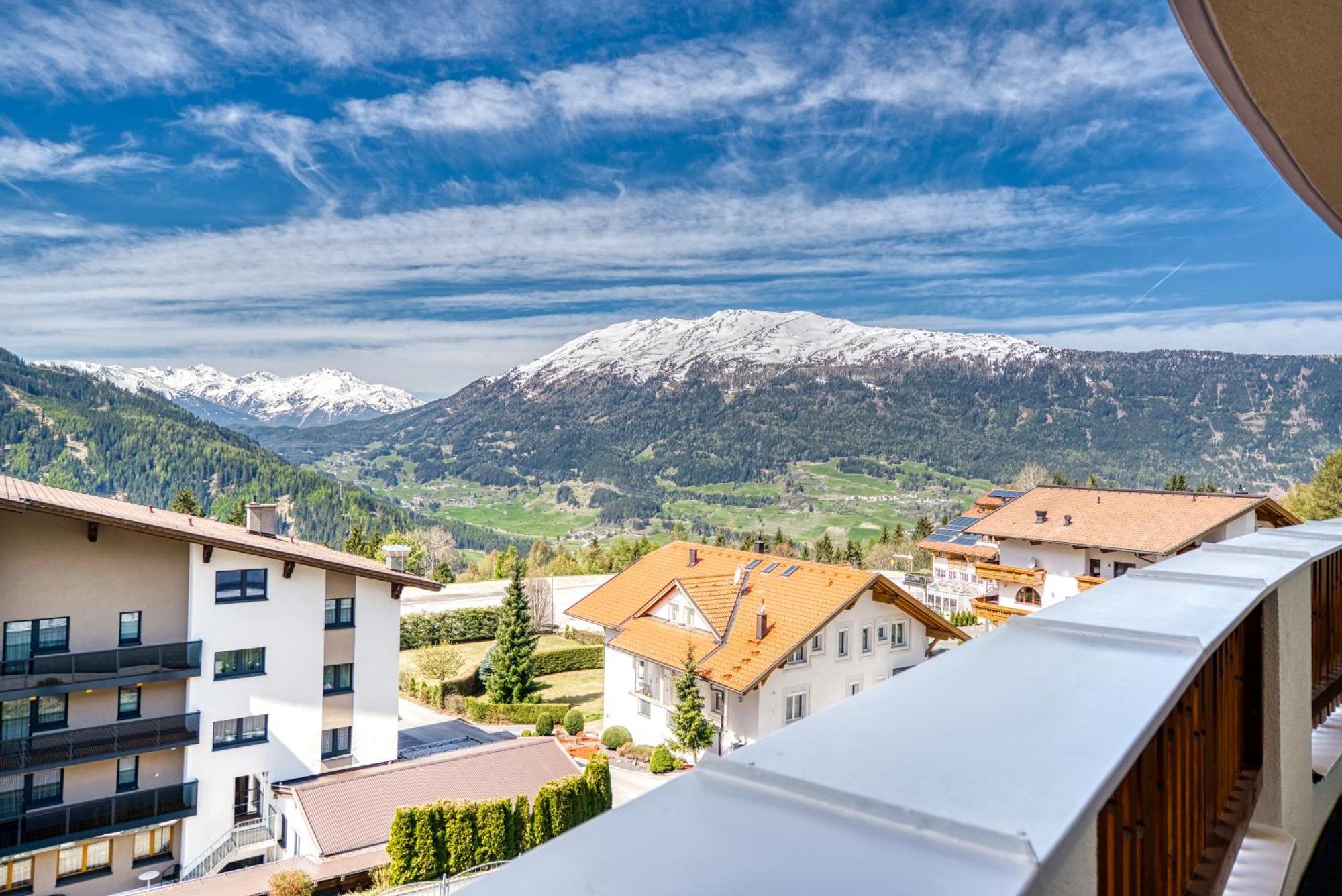 Hotel Alpen-Royal Jerzens Extérieur photo