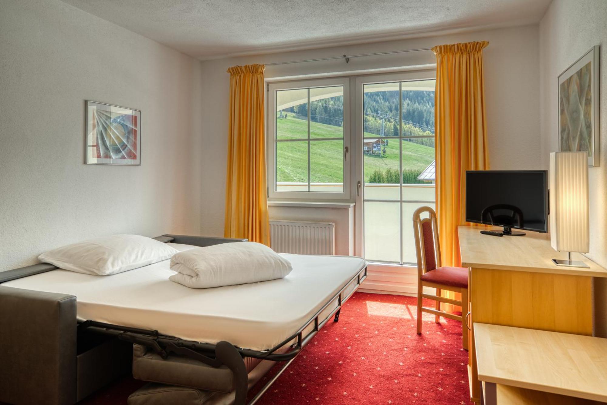 Hotel Alpen-Royal Jerzens Extérieur photo