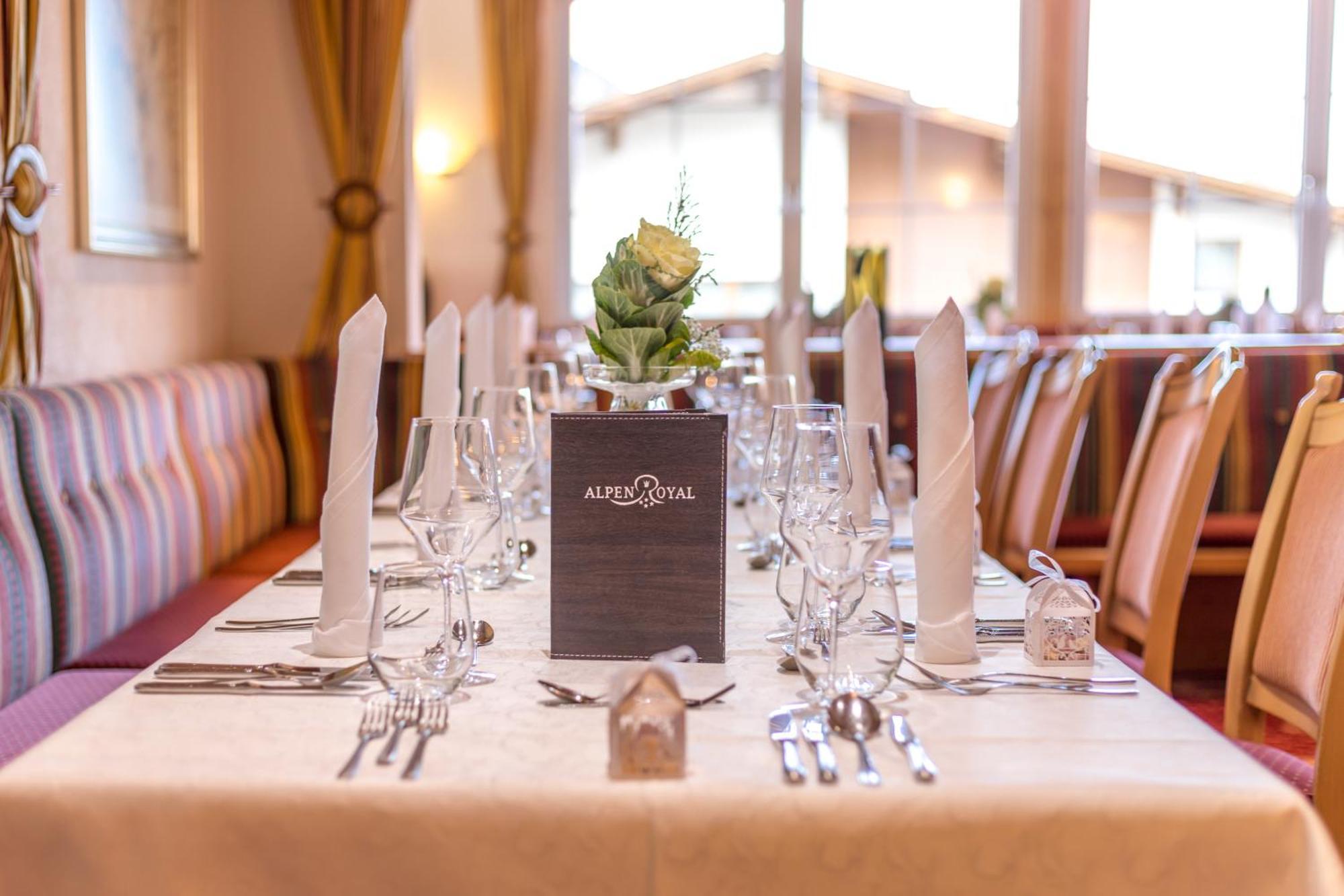 Hotel Alpen-Royal Jerzens Extérieur photo