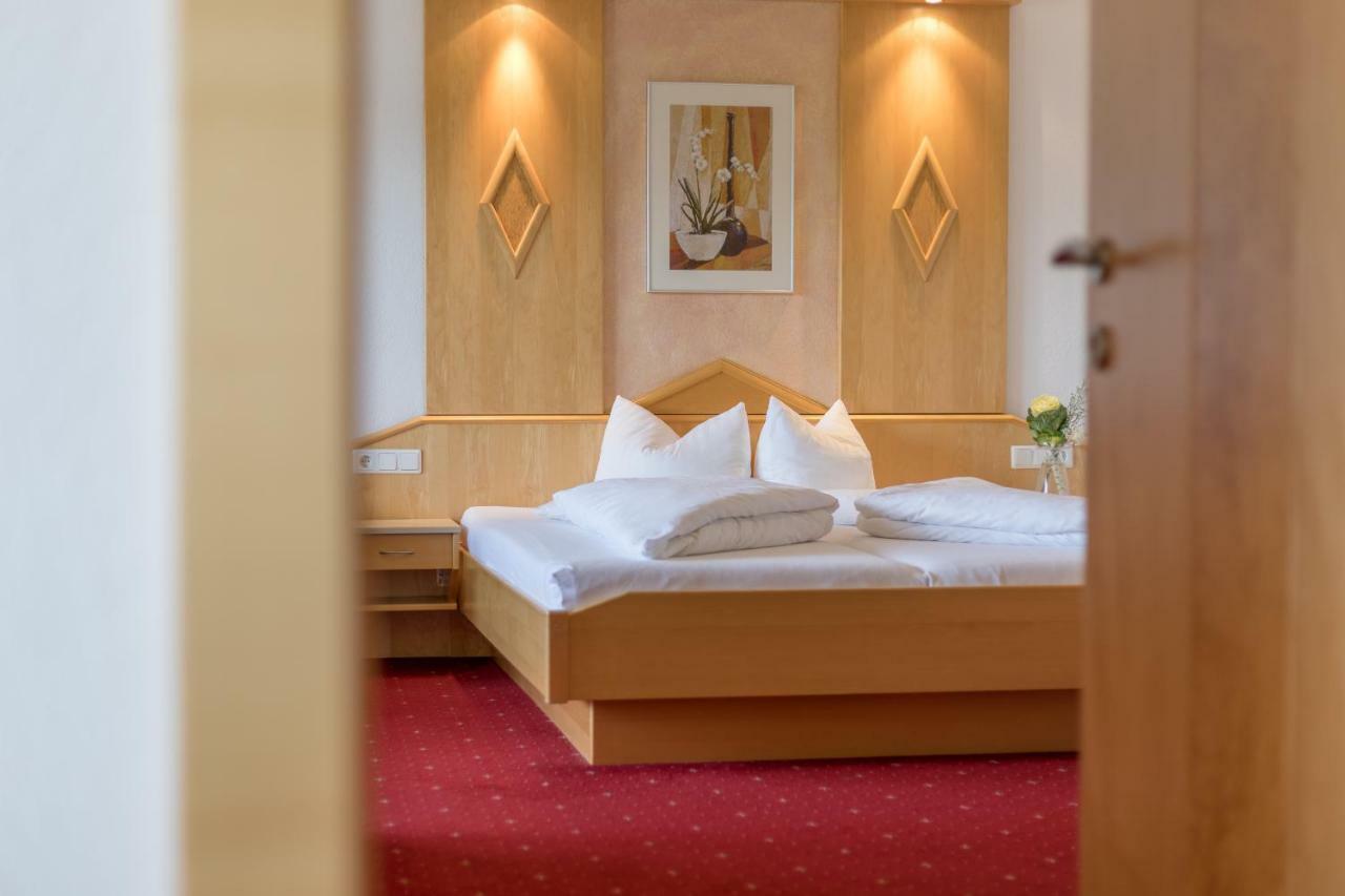 Hotel Alpen-Royal Jerzens Extérieur photo